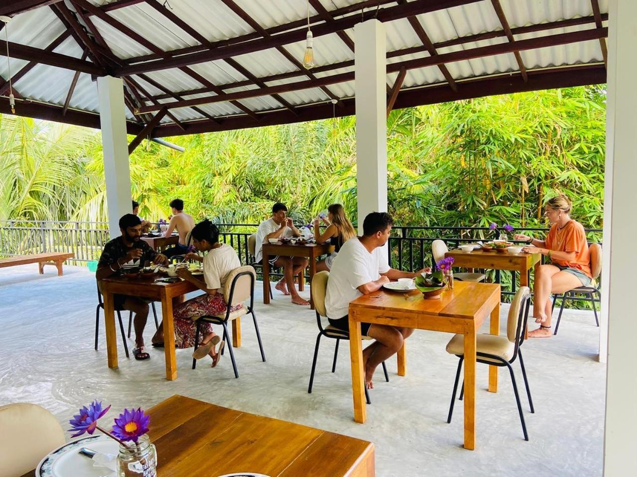 Leo Homestay Dikwella Sur Exterior foto