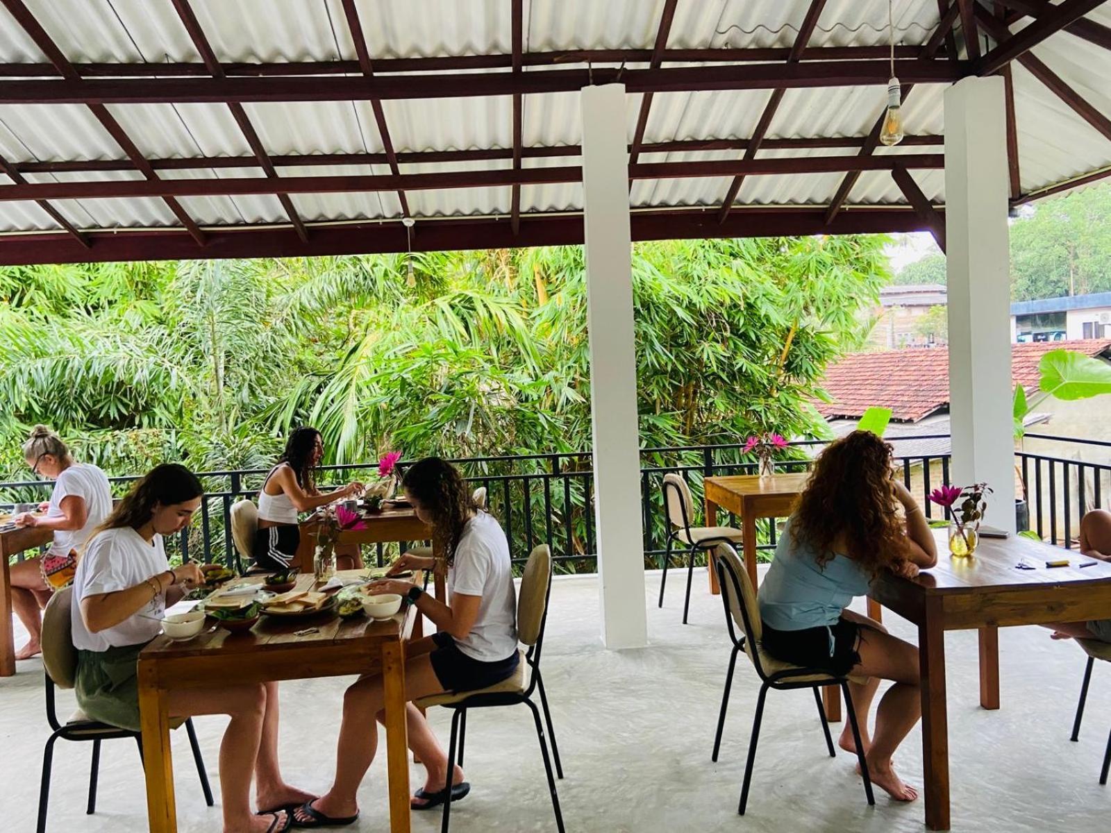 Leo Homestay Dikwella Sur Exterior foto